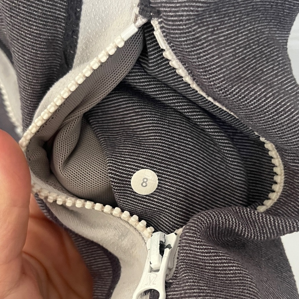 Lululemon Define Jacket Size 8 - Picture 2 of 10